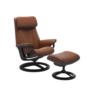 Stressless Paul (M) lænestol med skammel - Signature Stel Sort/Sort - Paloma læder New Cognac